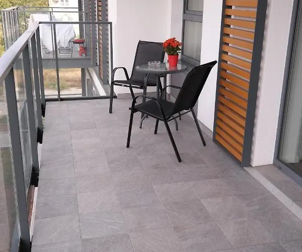 Nadwarcianski Апартаменти Познань